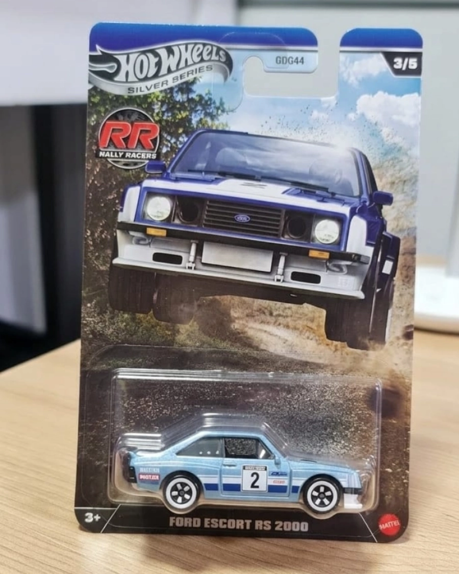 HW TEMALI ÖZEL ARABALAR